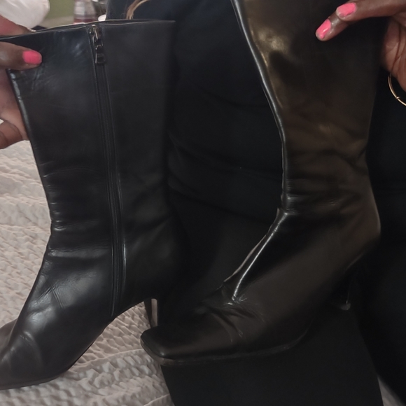 Prada black leather calf zip up boot w/ go go heel - Picture 7 of 7